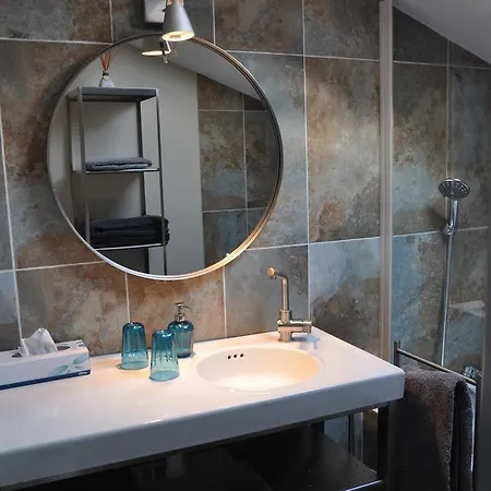 1号翁弗勒尔秘密酒店 公寓 *